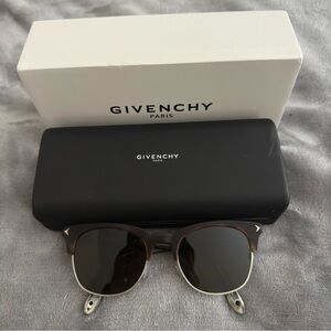 Givenchy GV7083 Unisex Mens Womens Brown Sunglasses 53mm 21 150 Authentic READ